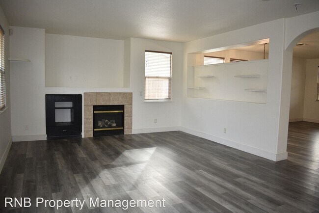 Foto del edificio - 5 br, 3 bath House - 125 Marinette Court