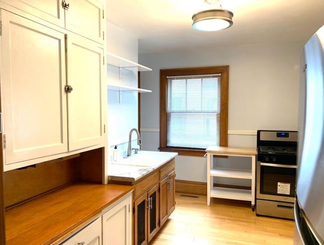 Kitchen - 1024 Grand Ave
