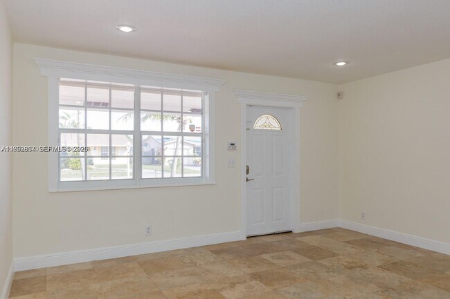 Foto del edificio - 5520 Hayes St