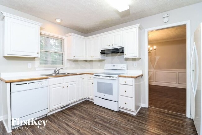 Building Photo - 3030 Dacula Oaks Dr NE