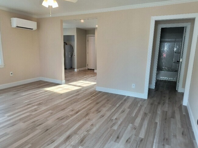 Foto del edificio - 532 Harwell Ave