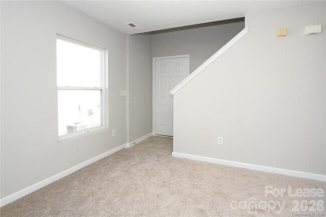 Foto del edificio - 10816 Carstairs St