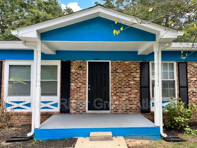 Foto del edificio - 607 W Creek Ct