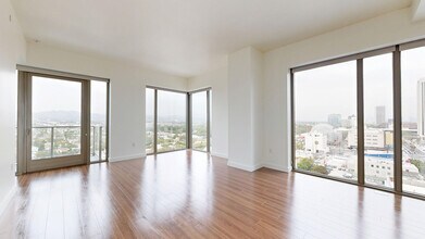 Interior Photo - Vision on Wilshire