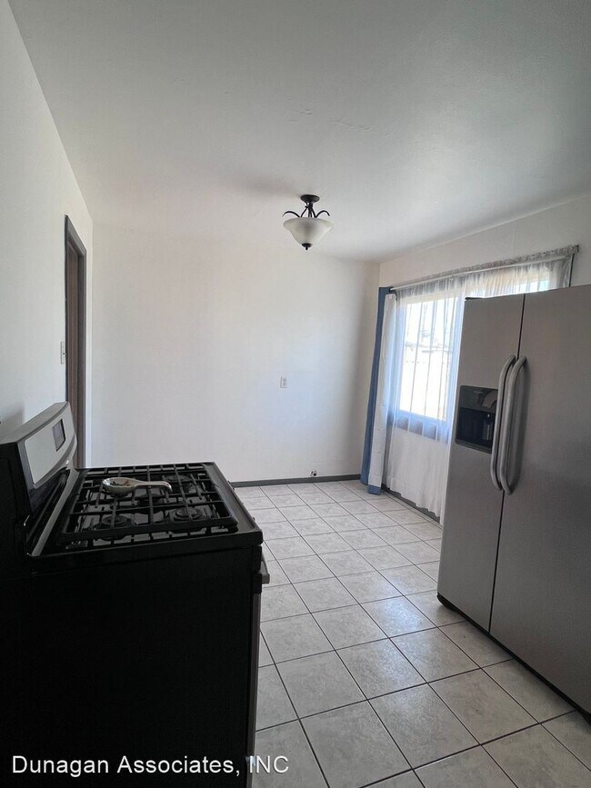 Foto del edificio - 3 br, 1 bath House - 1028 N. 6th