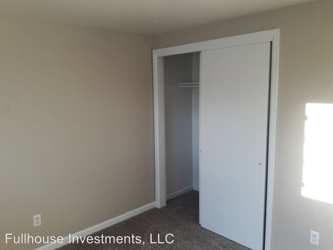 Building Photo - 670-688 Miller Ct