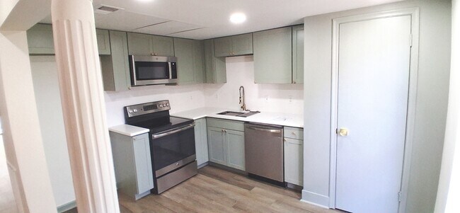 Building Photo - 14703 Barryknoll Ln