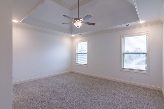 Foto del edificio - FOR LEASE - Brand New Construction - 3BR, 2.5BA, 2300sqft (Gallatin)