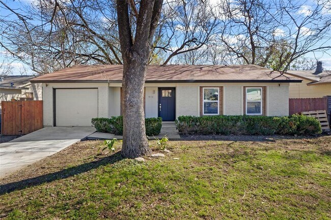 Foto del edificio - 9417 N Creek Dr