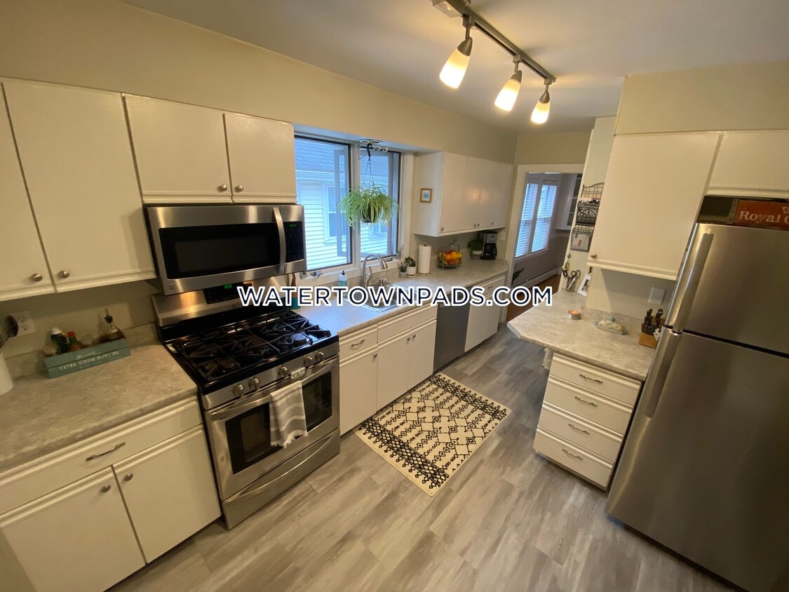 66 Prospect St, Watertown, MA 02472 Room for Rent in Watertown, MA