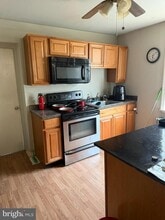 Building Photo - 5620 Greenhill Ave