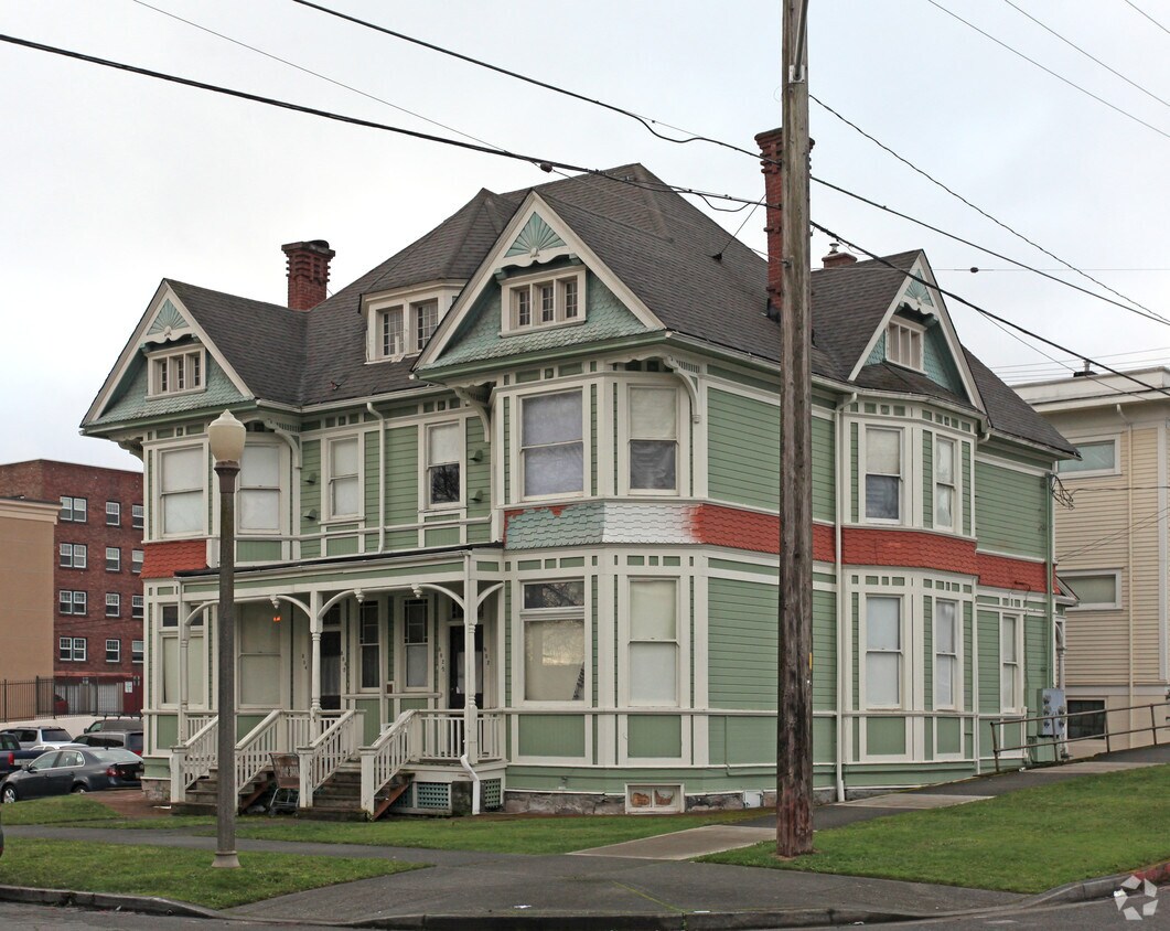 Building Photo - 802-804 S G St