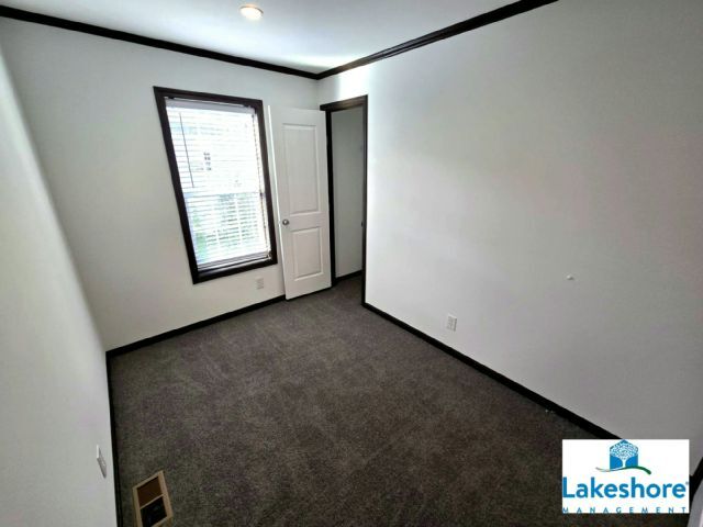 Foto del edificio - 204 Spruce Ln