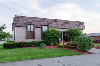 Building Photo - Greenbriar Estates