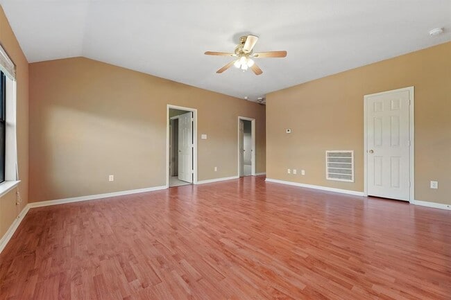 Building Photo - 2703 Manorfield Ct