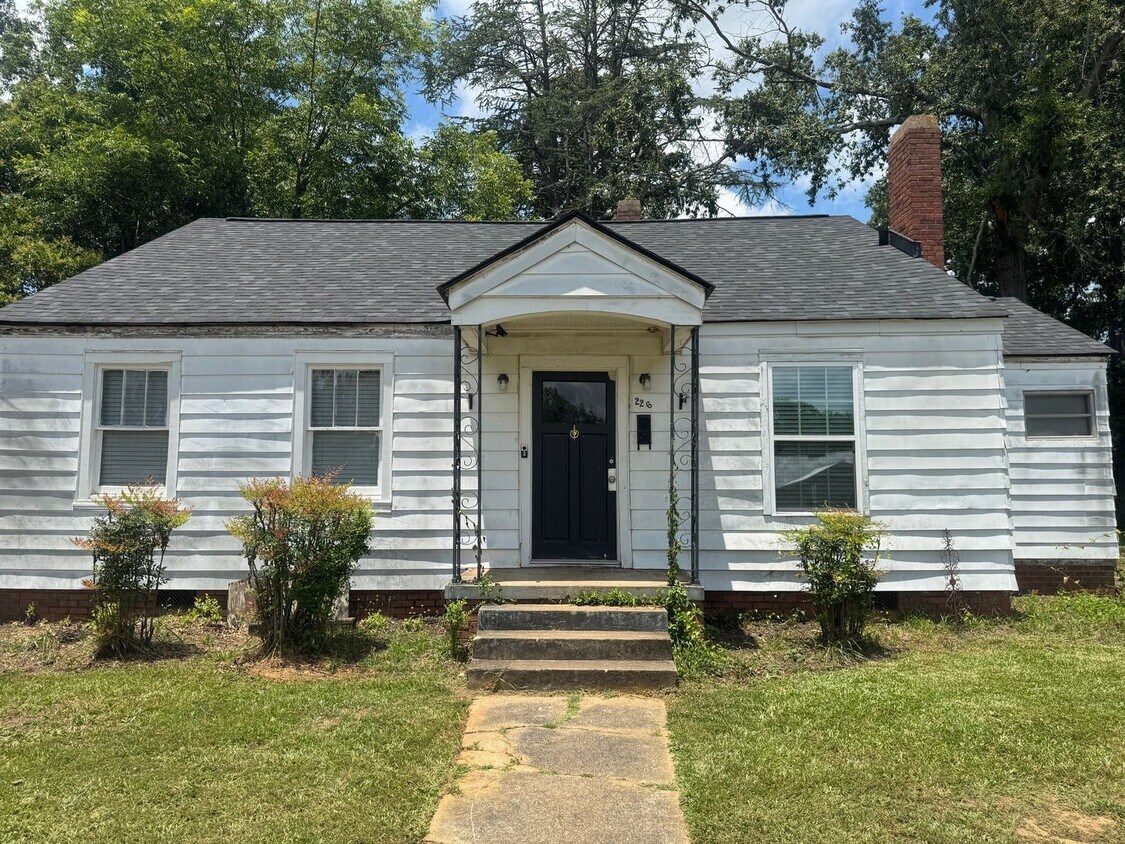 Foto principal - Sloan Ave