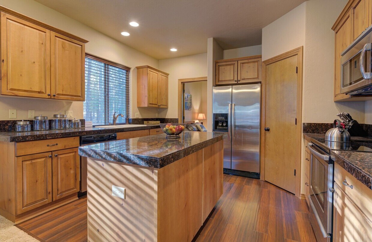 Foto principal - Seasonal Rental- Available through April 3...