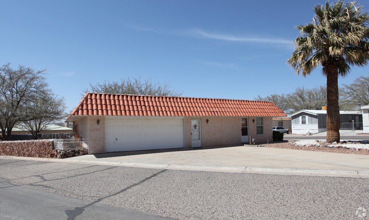 3200 Del Rey Blvd, Las Cruces, NM 88012 Apartments in Las Cruces, NM