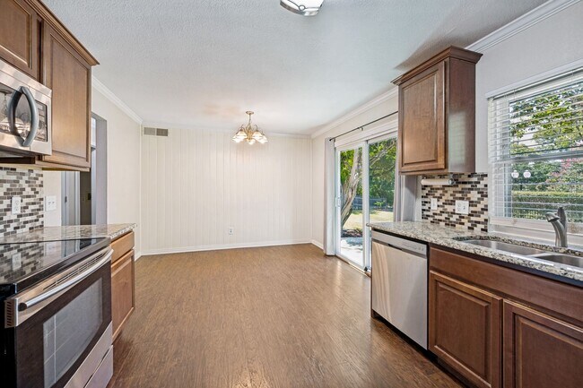 Building Photo - 400 Harrington Ln