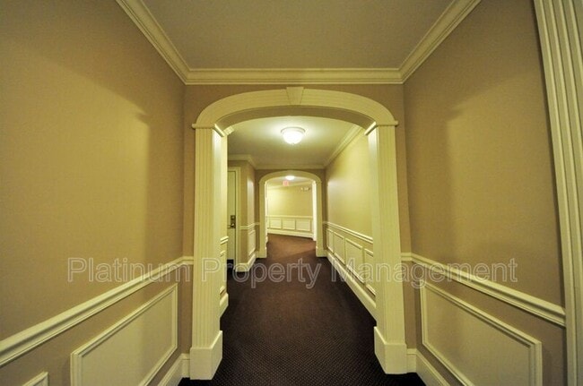Building Photo - 3275 Lenox Rd NE