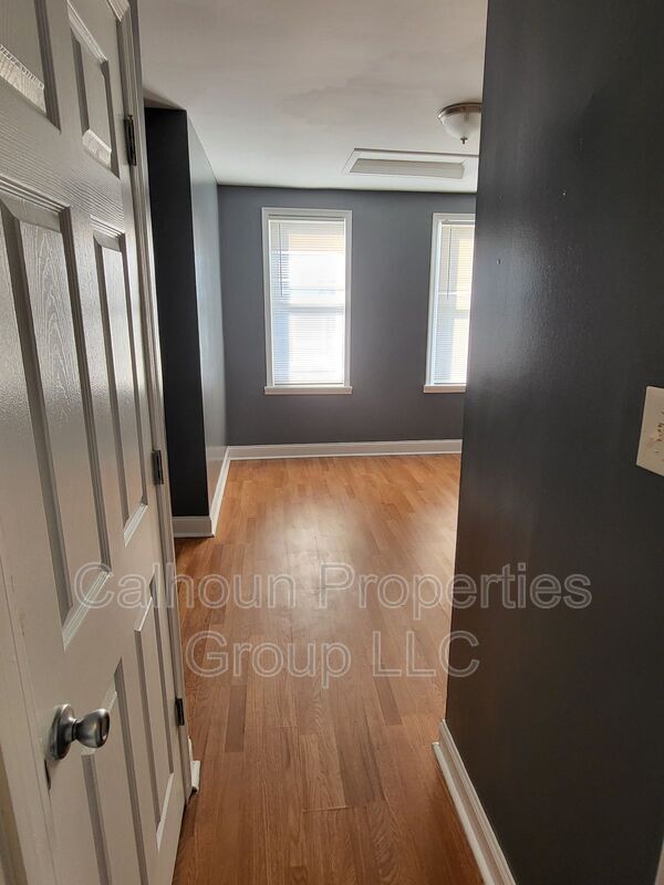 Foto del edificio - 1607 Cliftview Ave