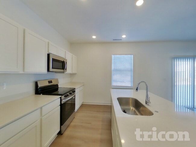 Building Photo - 11818 Moorfield Ln