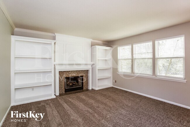 Building Photo - 8258 Morel Dr