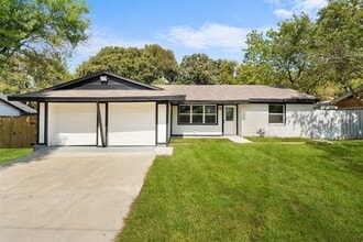 Building Photo - 12721 Dodson St