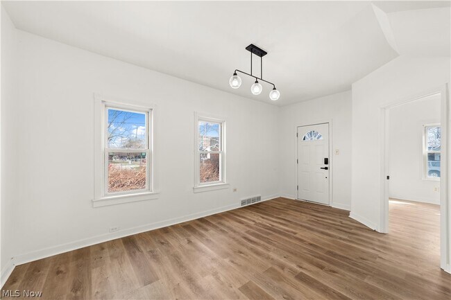 Foto del edificio - 1314 Cove Ave