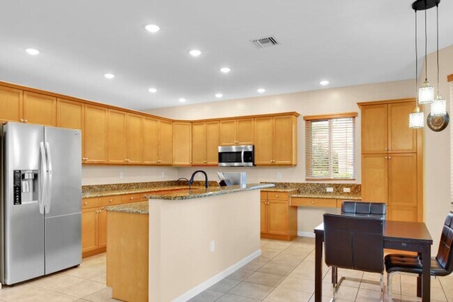 Foto del edificio - 9022 Dupont Pl