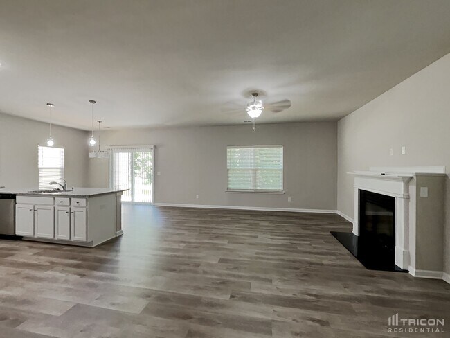 Foto del edificio - 233 Spring Knoll Dr