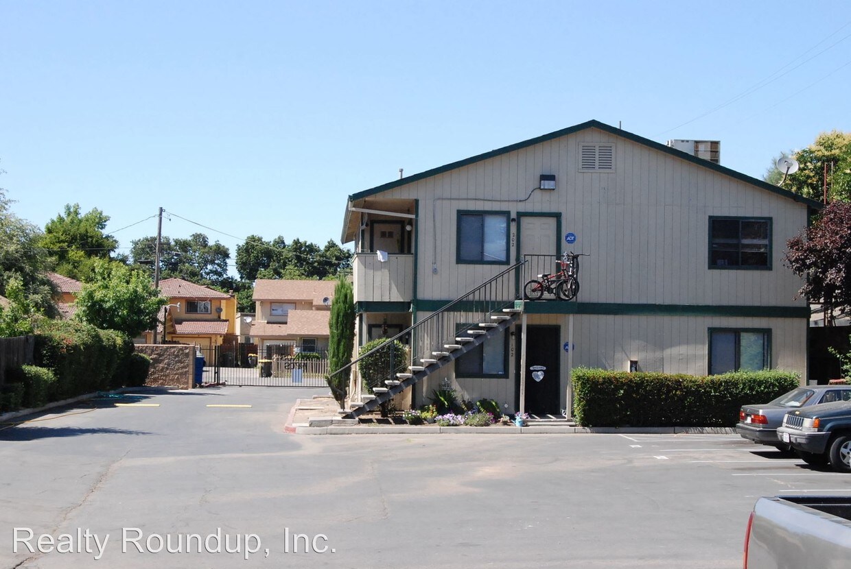 Primary Photo - 1108 Porter Ave
