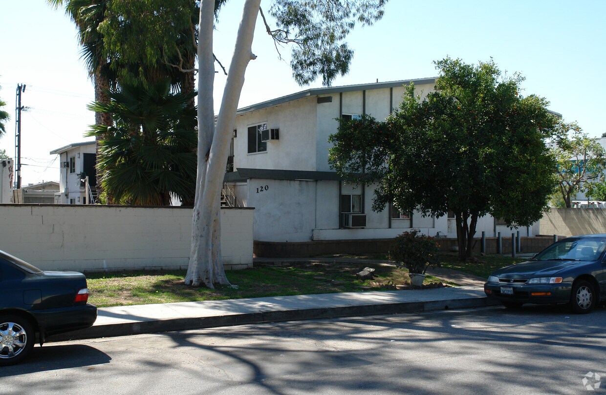 Primary Photo - 120 E Cypress St