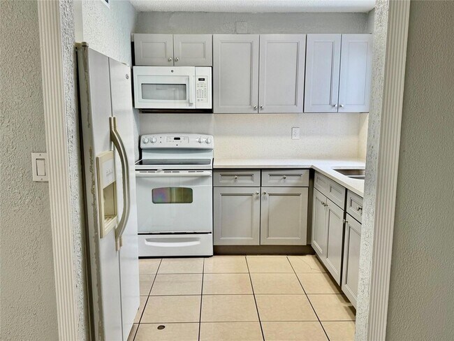 Foto del edificio - 7951 SW 6th St
