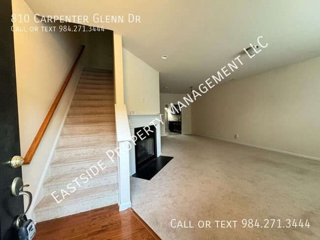 Building Photo - 810 Carpenter Glenn Dr
