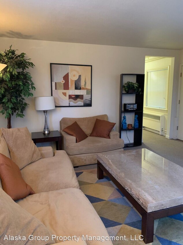 Primary Photo - 1 br, 1.5 bath House - 2100 Northstar