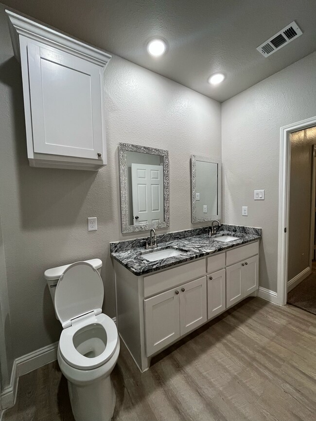 Foto del edificio - 3118 Hemphill St