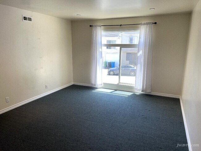 Foto del edificio - 830 Dwight St