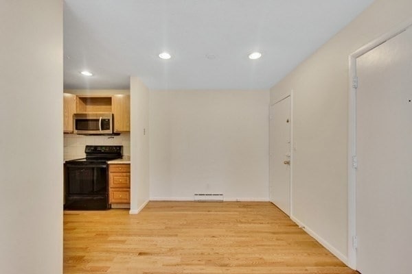 Foto del edificio - 10 Scottfield Rd