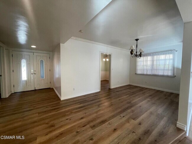 Foto del edificio - 9218 Gerald Ave