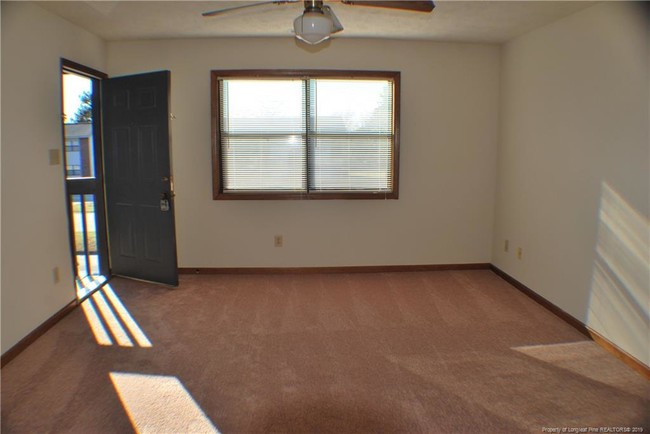 Building Photo - 5946 Notblake Ave
