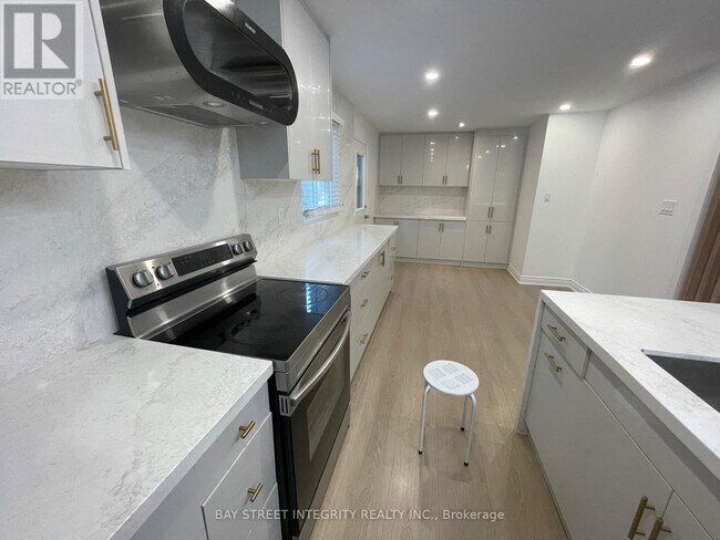 Building Photo - 41 Stoddart Dr