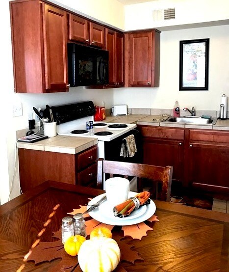 Kitchen - 801 Wheelock St