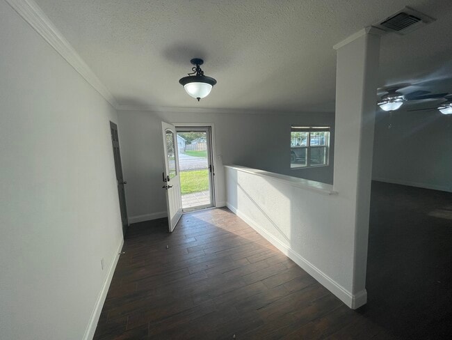 Building Photo - 7303 Carol Dr