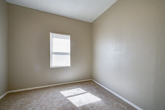 Foto del edificio - 1317 S Pennsylvania Ave