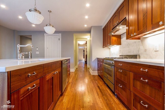 Building Photo - 459 Jersey Ave