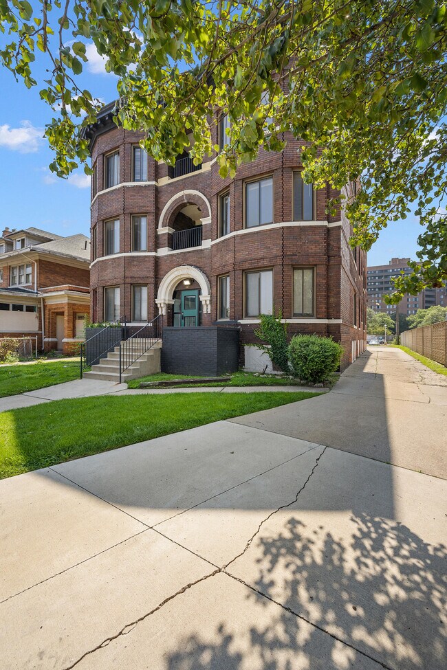 Snapshot of Historic District Luxury Apartments Eco Design