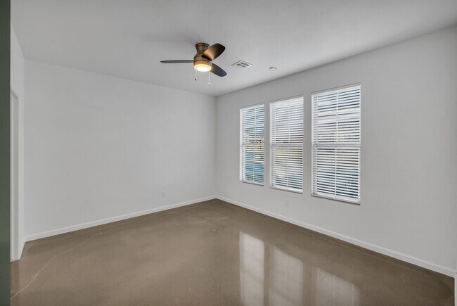 Foto del edificio - P.57 Kode Properties, LLC 1236-1238