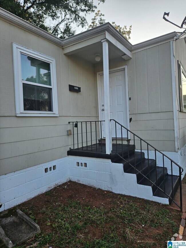 Crestwood Townhomes Houses for Rent with a Garage Birmingham, AL 1