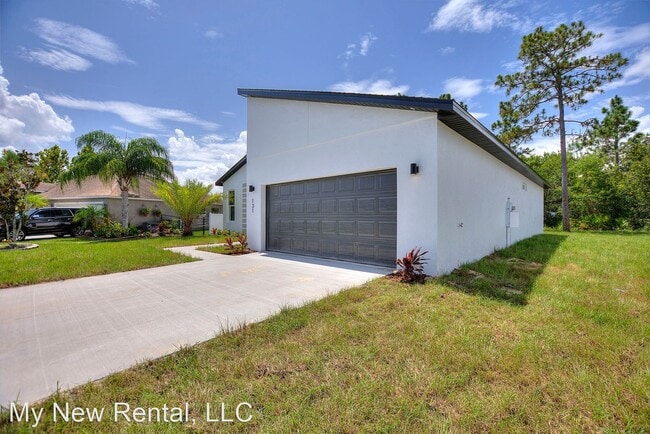 Foto del edificio - 4 br, 2 bath House - 131 Barrington Drive